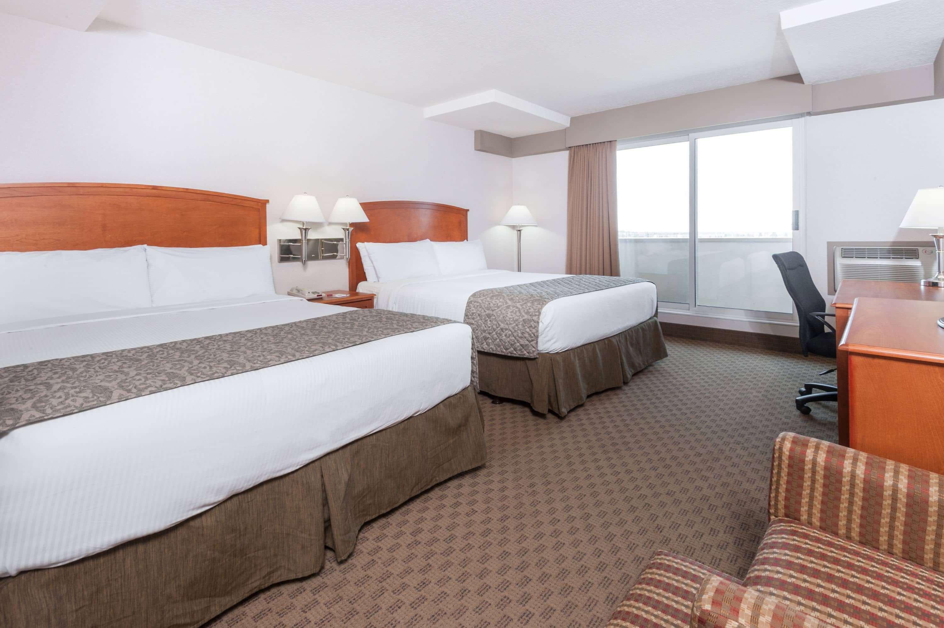 Ramada By Wyndham Edmonton South Hotel Exterior photo