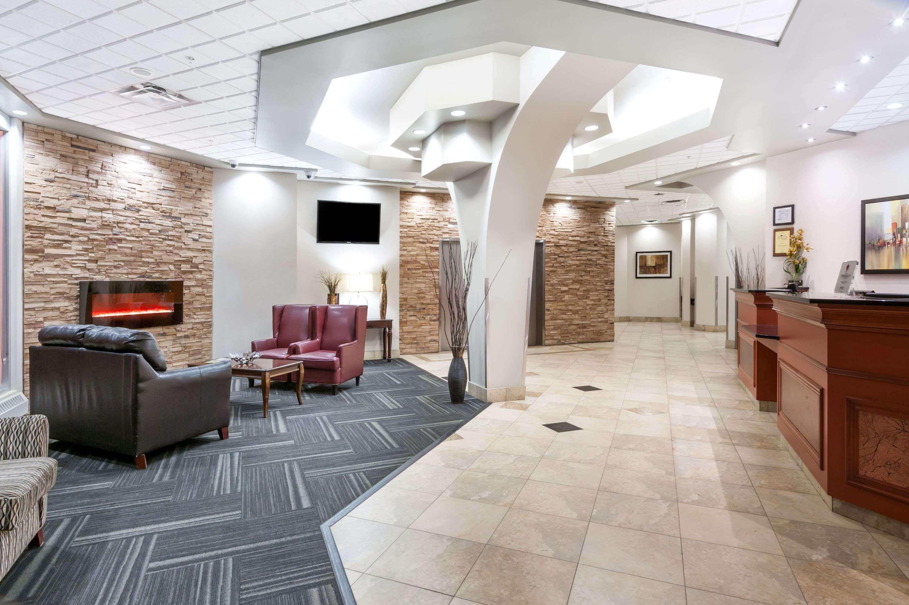 Ramada By Wyndham Edmonton South Hotel Exterior photo